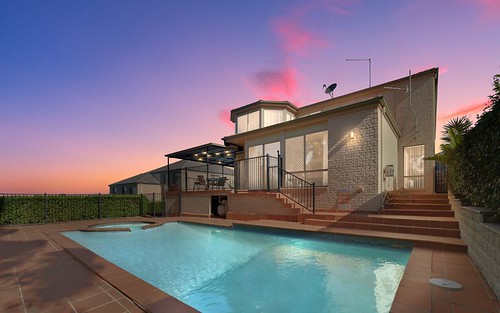 15 Lord Castlereagh Circuit, Macquarie Links NSW 2565