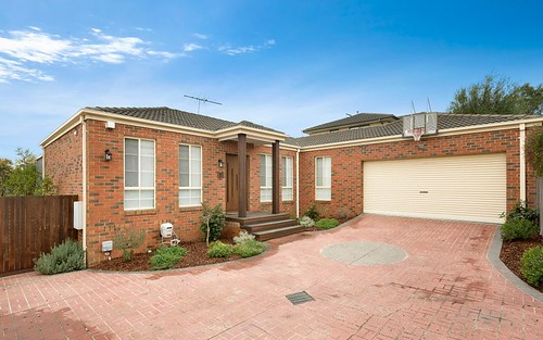 19a Glenview Rd, Doncaster East VIC 3109