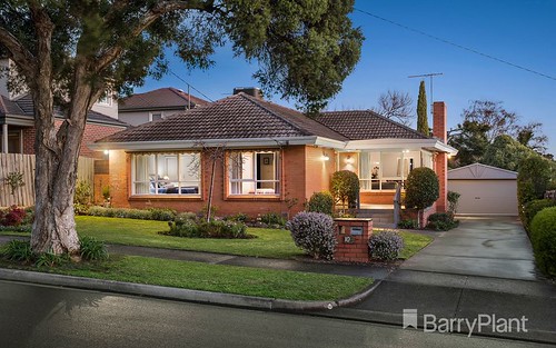 10 Ross St, Doncaster East VIC 3109
