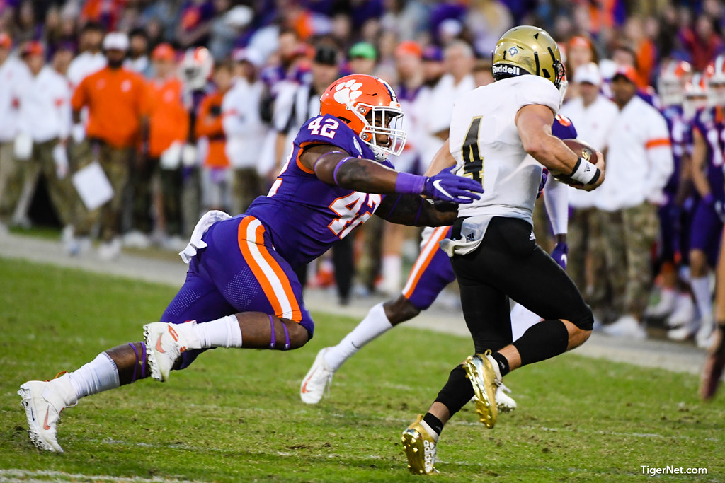 Clemson Football Photo of LaVonta Bentley and wofford