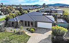 8 Greenside Place, Miners Rest VIC