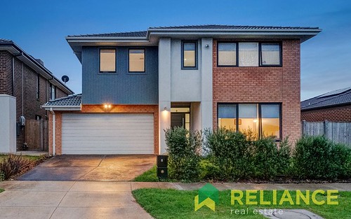 8 Lambro Wy, Point Cook VIC 3030
