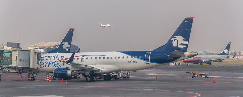 Aeromexico E190 (MEX)<br/>© <a href="https://flickr.com/people/111245738@N08" target="_blank" rel="nofollow">111245738@N08</a> (<a href="https://flickr.com/photo.gne?id=49031516623" target="_blank" rel="nofollow">Flickr</a>)