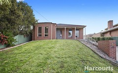 1/6 Sainsbury Court, Mount Clear VIC