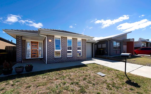 11 Lawrenson Circuit, Jacka ACT