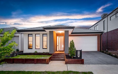 177 Heather Gr, Clyde North VIC 3978