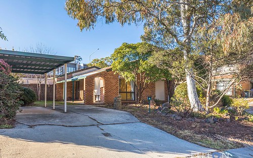 9 Macvitie Place, Macquarie ACT