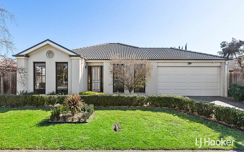 55 Foxwood Drive, Point Cook VIC