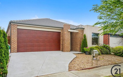 6 Ventasso Street, Clyde North VIC 3978