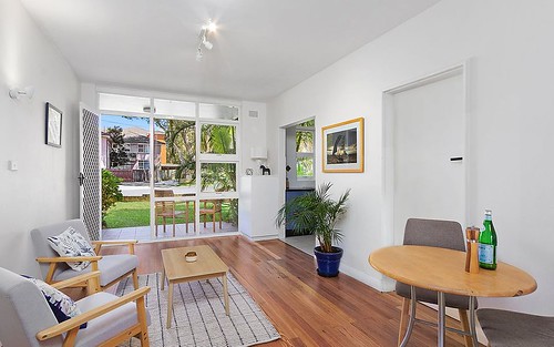 1/10 Grafton Crescent, Dee Why NSW 2099