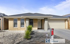 31 Blakewater Crescent, Melton South Vic