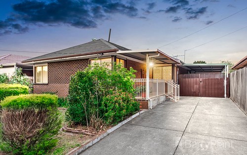 8 Occold Ct, St Albans VIC 3021