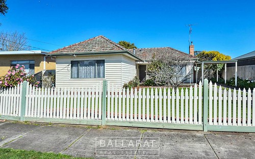 15 Lawrence St, Alfredton VIC 3350