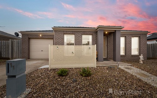 11/20-22 Roslyn Park Drive, Harkness VIC
