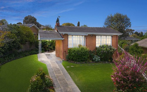 14 Gifford Rd, Doncaster VIC 3108
