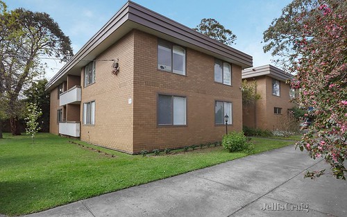 1/2 Lucy Street, Gardenvale VIC