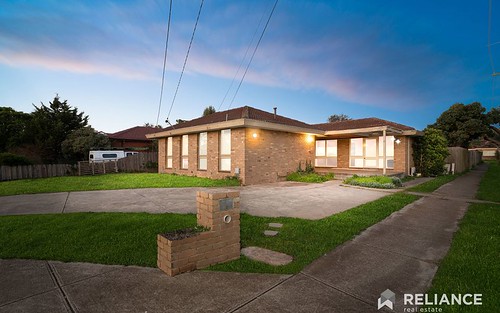 11 Woodville Park Drive, Hoppers Crossing VIC 3029