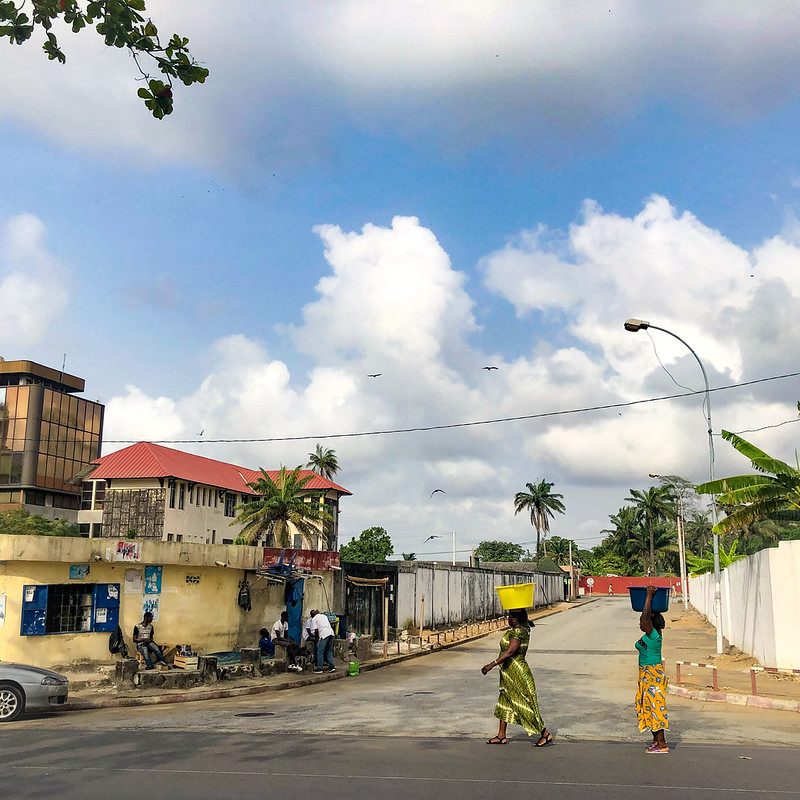 Côte d'Ivoire, Abidjan - A quiet morning in Plateau district - March 2019<br/>© <a href="https://flickr.com/people/185536361@N03" target="_blank" rel="nofollow">185536361@N03</a> (<a href="https://flickr.com/photo.gne?id=49101740666" target="_blank" rel="nofollow">Flickr</a>)