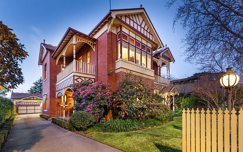 31 Prospect Hill Rd, Camberwell VIC 3124