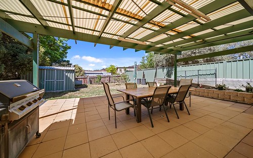 6 Moloney Place, Calwell ACT