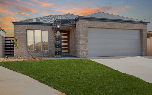 14 Scremin Grove, Griffith NSW