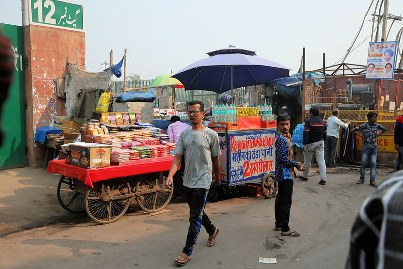Delhi Streets (2 of 4)<br/>© <a href="https://flickr.com/people/103533263@N07" target="_blank" rel="nofollow">103533263@N07</a> (<a href="https://flickr.com/photo.gne?id=49161822356" target="_blank" rel="nofollow">Flickr</a>)