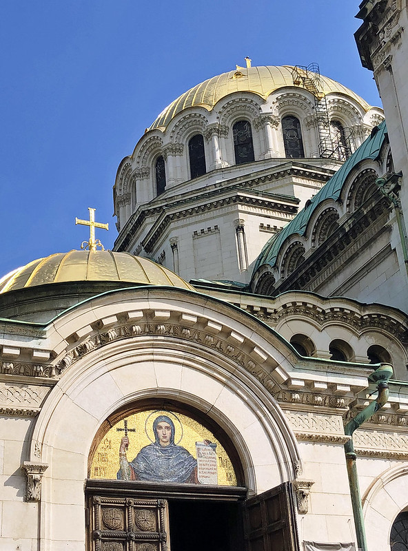 Alexander Nevsky Cathedral, Sofia, Bulgaria<br/>© <a href="https://flickr.com/people/67132034@N03" target="_blank" rel="nofollow">67132034@N03</a> (<a href="https://flickr.com/photo.gne?id=49182528776" target="_blank" rel="nofollow">Flickr</a>)