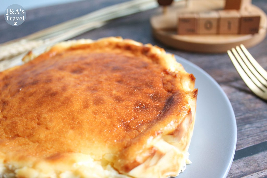 【甜點食譜】巴斯克乳酪蛋糕 Basque Burnt Cheesecake 零失敗手作甜點推薦 @J&amp;A的旅行