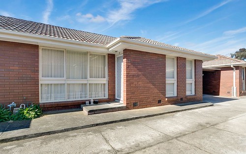 2/9 Wisewould Avenue, Seaford VIC 3198