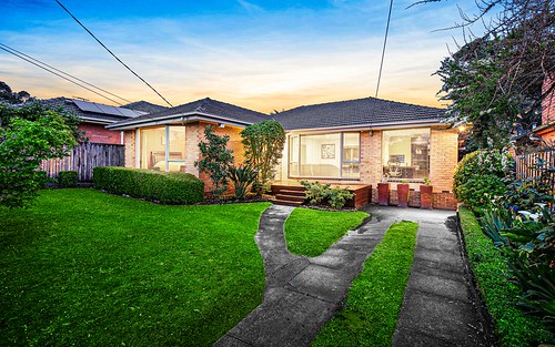 6 Avis Ct, Forest Hill VIC 3131