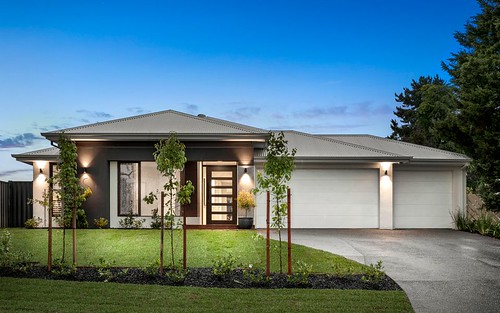 14 Robertswood Cl, Doncaster East VIC 3109