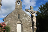 Montaigu-la-Brisette : chapelle Saint-Martin et calvaire