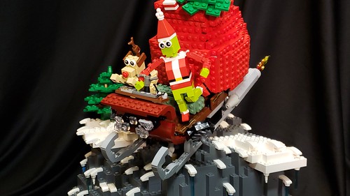 How The Grinch Stole Christmas Custom Set Presents Made Using Lego Blocks 