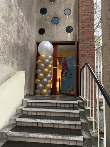 Ballonpilaar Breed Rond Kerk Volle Evangelie Gemeenschap Vaste Burcht Rotterdam