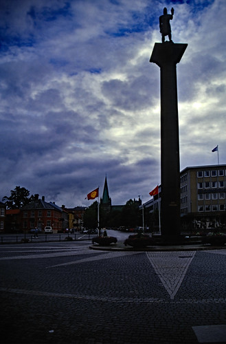 Norwegen 1998 (472) Torvet, Trondheim • <a style="font-size:0.8em;" href="http://www.flickr.com/photos/69570948@N04/49334107546/" target="_blank">Auf Flickr ansehen</a>
