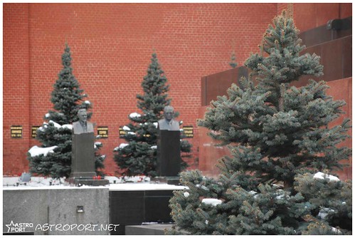 Мовзолей і поховання, Червоний майдан, Москва 12 InterNetri