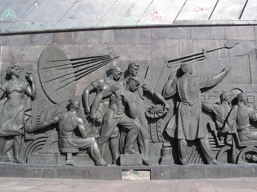 Монумент підкорювачам космосу, Москва 15 InterNetri