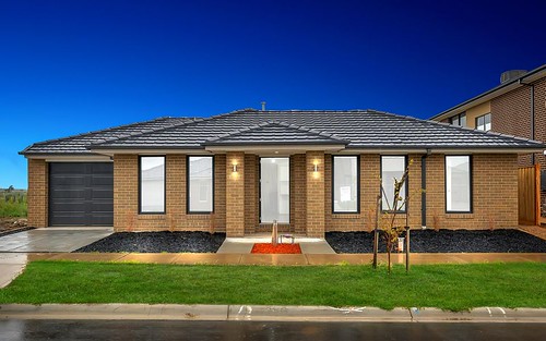 22 Janessa Drive, Clyde North VIC