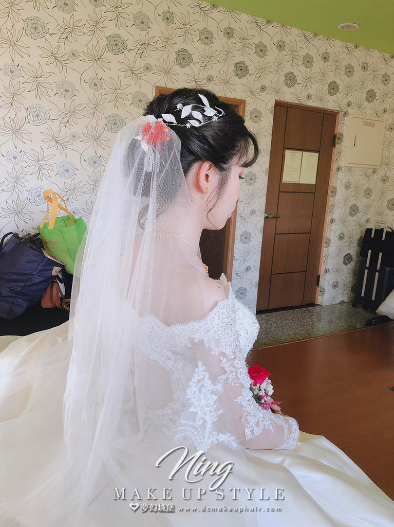 【新秘羽寧 】bride佳芸 訂結婚造型 / 短髮新娘造型變化