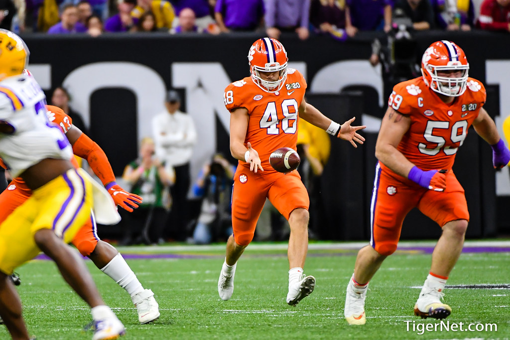 Clemson Football Photo of Will Spiers and lsu