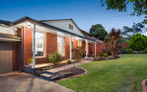 40 Strickland Dr, Wheelers Hill VIC 3150