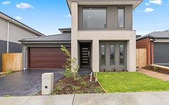 10 Owlcat Avenue, Clyde North Vic