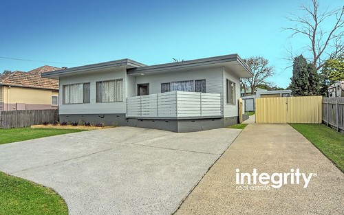 23 Meroo St, Bomaderry NSW 2541