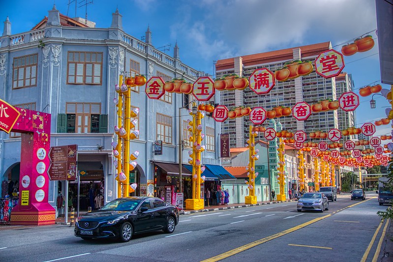 Southbridge road in Chinatown in Singapore<br/>© <a href="https://flickr.com/people/8136604@N05" target="_blank" rel="nofollow">8136604@N05</a> (<a href="https://flickr.com/photo.gne?id=49474511123" target="_blank" rel="nofollow">Flickr</a>)
