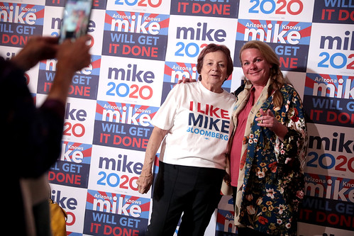 Michael Bloomberg supporters by Gage Skidmore, on Flickr
