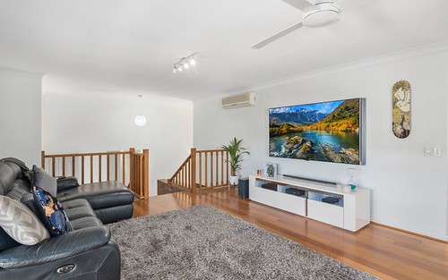 2/10 Kintyre Crescent, Banora Point NSW 2486