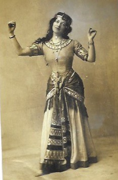Edith in 1911