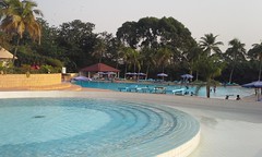 Piscine de l'Ivoire Golf Club à Abidjan