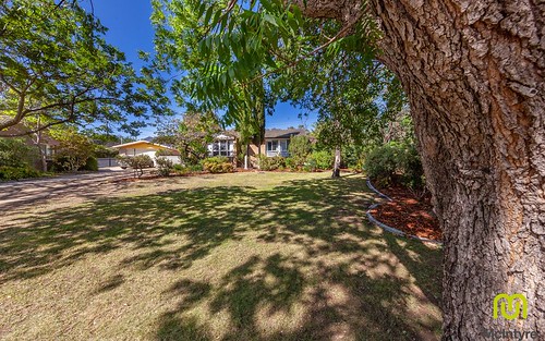 5 Esk Place, Lyons ACT