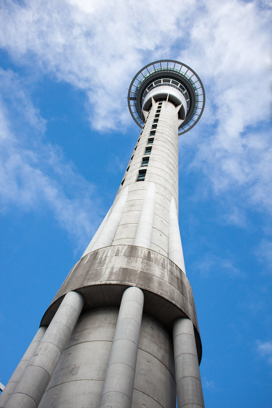 Auckland Sky Tower, New Zealand<br/>© <a href="https://flickr.com/people/187031900@N06" target="_blank" rel="nofollow">187031900@N06</a> (<a href="https://flickr.com/photo.gne?id=49558581527" target="_blank" rel="nofollow">Flickr</a>)